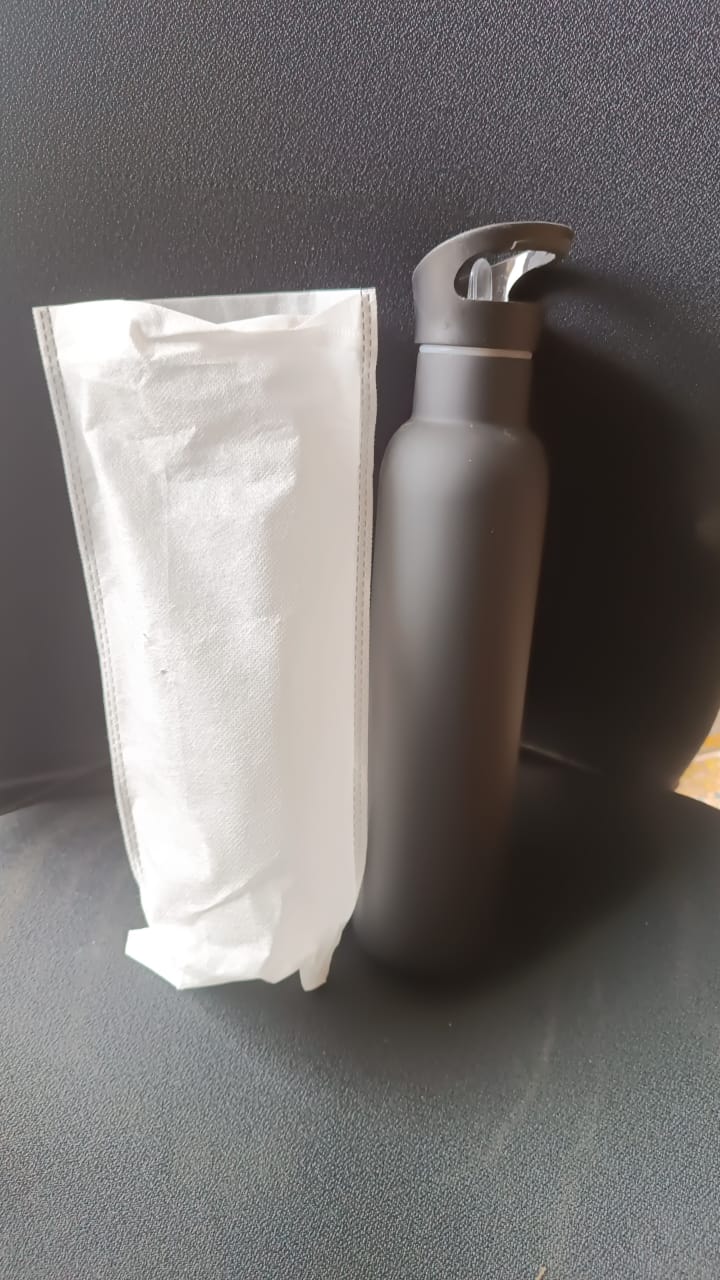 Sports Water Bottle – Matte Finish Leak-Proof Reusable Bottle 900 ML Approx (1 Pc)